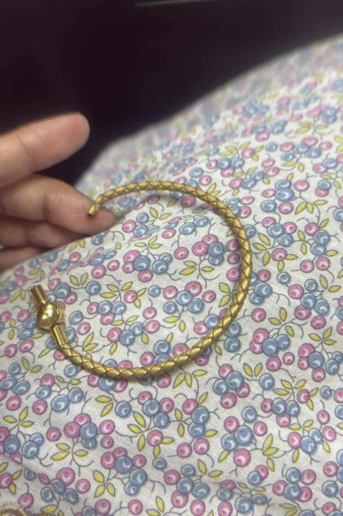 gelang emas pandora